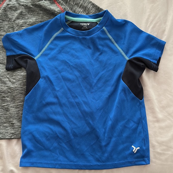 Bundle of Old Navy Active Go-Dry Cool Tees Size S (6-7) - Picture 5 of 7